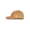 Casquette en daim avec écusson Casquette en daim avec écusson