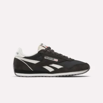 Chaussures Classic AZ pour femmes