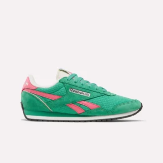 Chaussures Classic AZ pour femmes