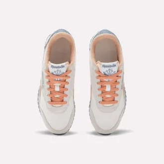 Chaussures Classic AZ pour femmes