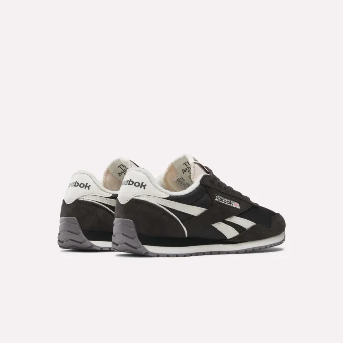 Chaussures Classic AZ pour femmes