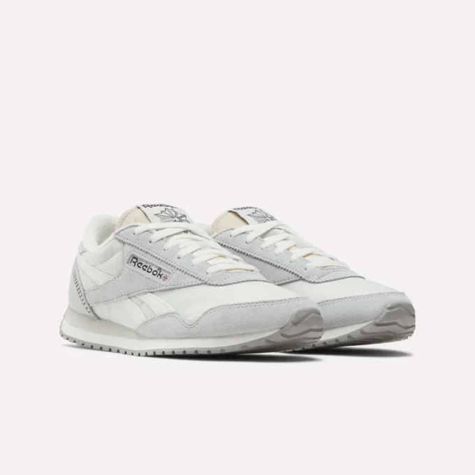 Chaussures Classic AZ pour femmes Chaussures Classic AZ pour femmes