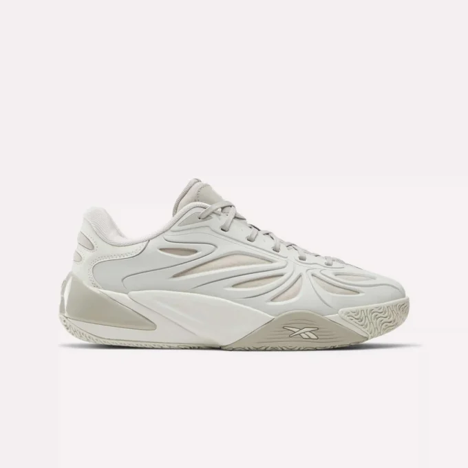 Chaussures de basket Angel Reese 1