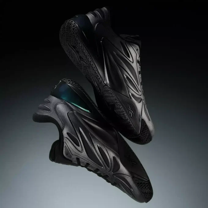 Chaussures de basket Angel Reese 1