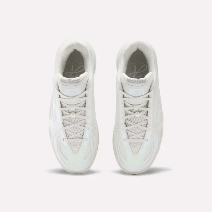 Chaussures de basket Angel Reese 1