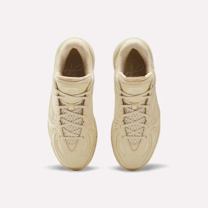 Chaussures de basket Angel Reese 1