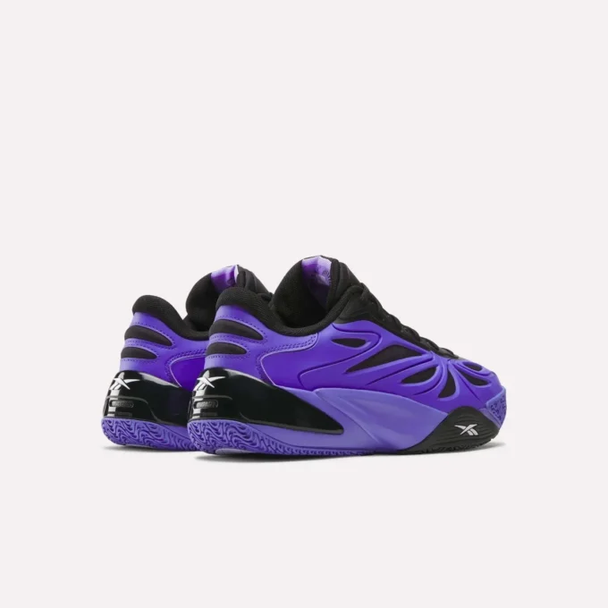 Chaussures de basket Angel Reese 1