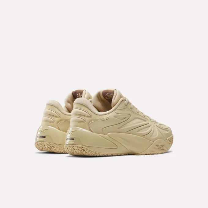 Chaussures de basket Angel Reese 1