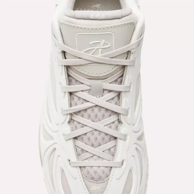 Chaussures de basket Angel Reese 1