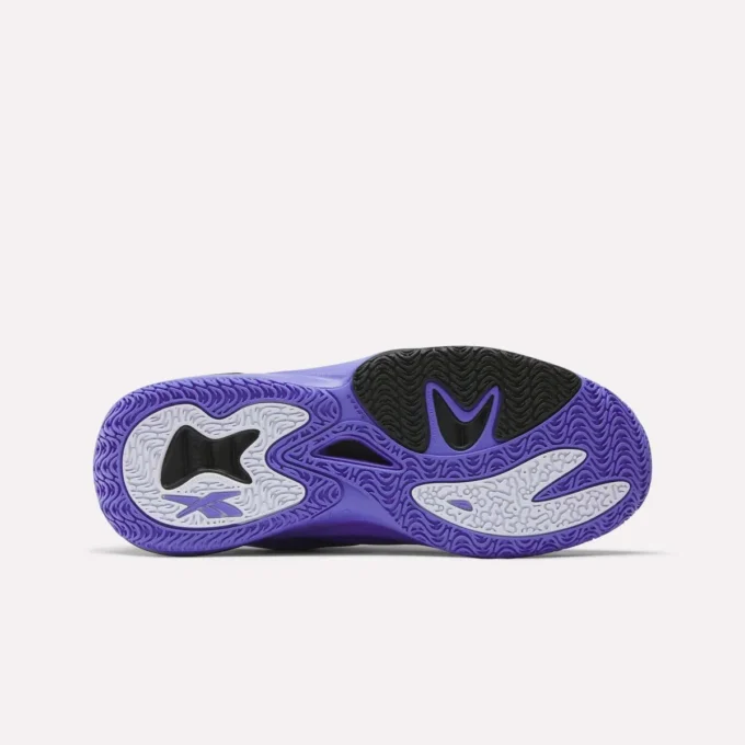 Chaussures de basket Angel Reese 1