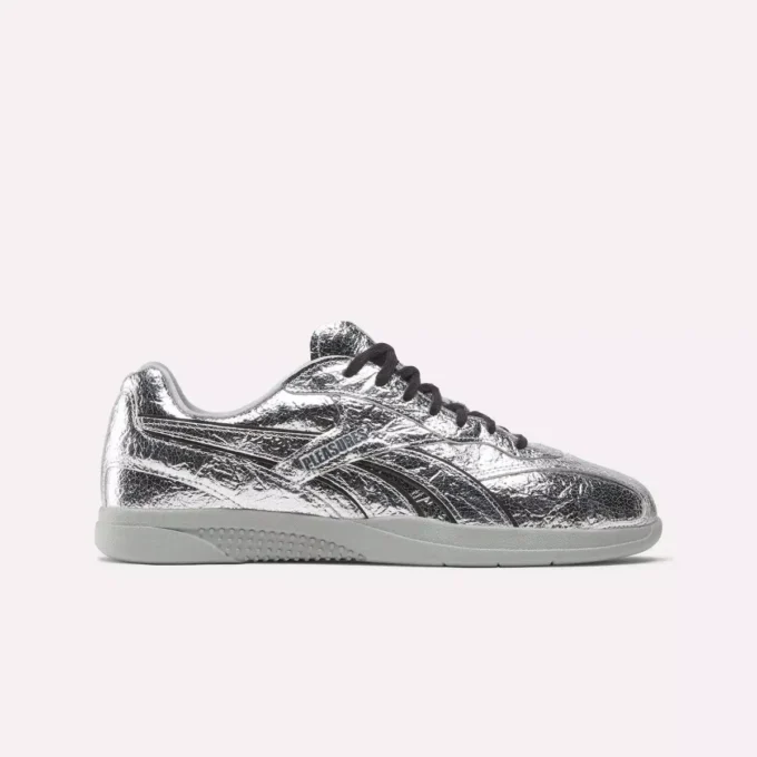 Chaussures Reebok x PLEASURES Hammer Street Chaussures Reebok x PLEASURES Hammer Street
