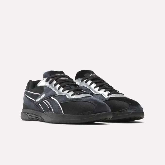 Chaussures Reebok x PLEASURES Hammer Street Chaussures Reebok x PLEASURES Hammer Street