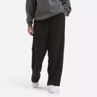 Les indispensables de la garde-robe féminine Bas confortables