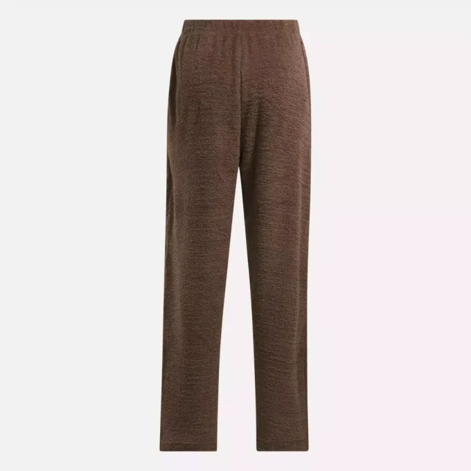 Les indispensables de la garde-robe féminine Bas confortables