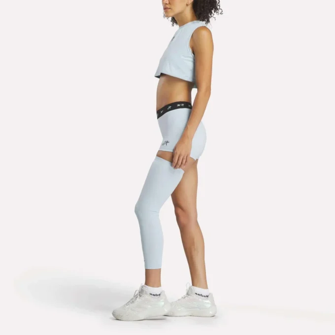 Mini-short et manches Reebok x Angel Reese