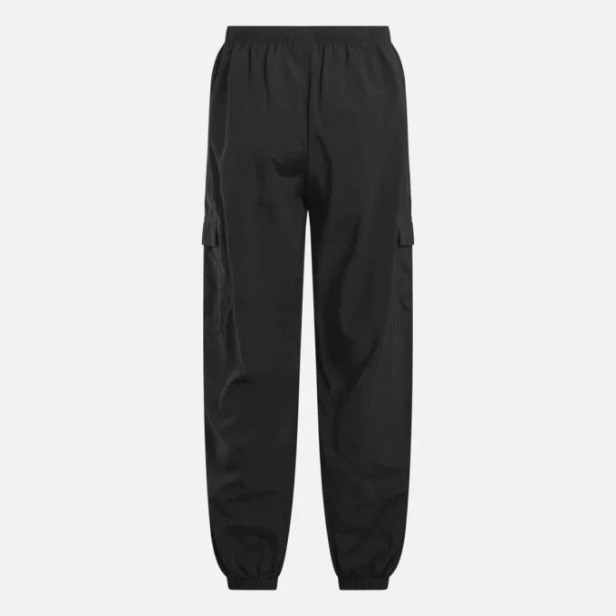 Pantalon cargo indispensable pour la garde-robe féminine