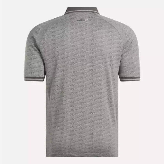 Polo à manches courtes pour homme, ton sur ton, jacquard Vector, avec bordures côtelées contrastées Polo à manches courtes pour homme, ton sur ton, jacquard Vector, avec bordures côtelées contrastées