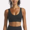 Soutien-gorge de yoga à encolure en V pour femme