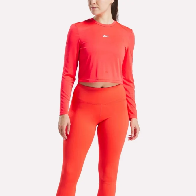 T-shirt court à manches longues slim fit pour femme