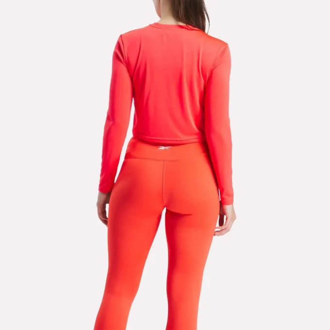 T-shirt court à manches longues slim fit pour femme