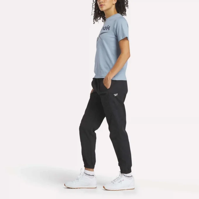 T-shirt à manches courtes et col rond avec grand logo pour femme